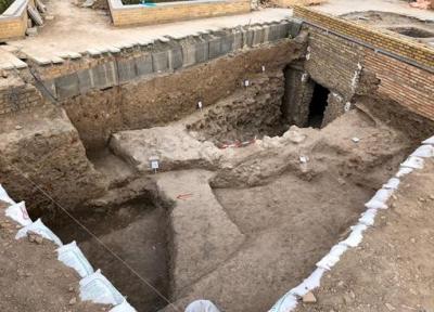 کشف سازه ای سنگی از دوره آل بویه در تهران، خاک برداری سازمان نوسازی، آثار و شواهد تاریخی را نمایان کرد