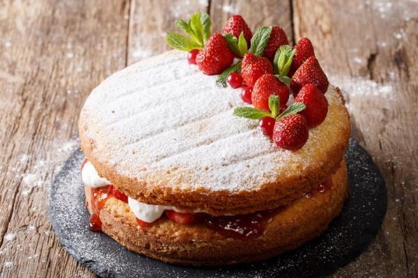طرز تهیه کیک اسفنجی نرم و لطیف؛ پرطرفدارترین کیک خانگی طرز تهیه کیک اسفنجی نرم و لطیف؛ پرطرفدارترین کیک خانگی